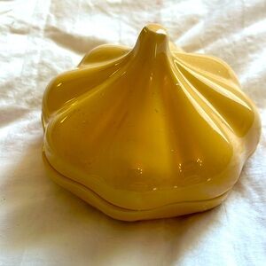 Longaberger Pottery Garlic Butternut Woven Traditions Vintage Harvest Gold